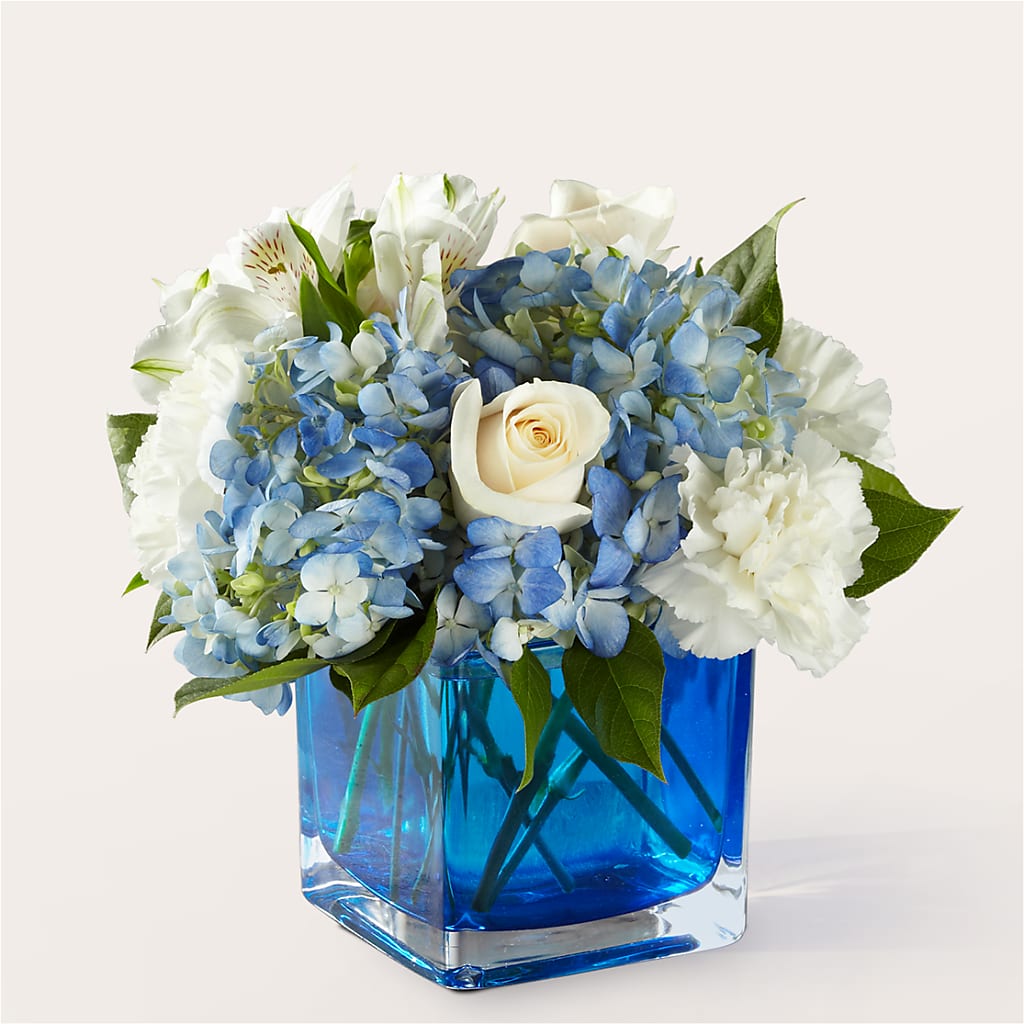 Soothing Waters Bouquet – Blossom And Brew Co, Menasha WI