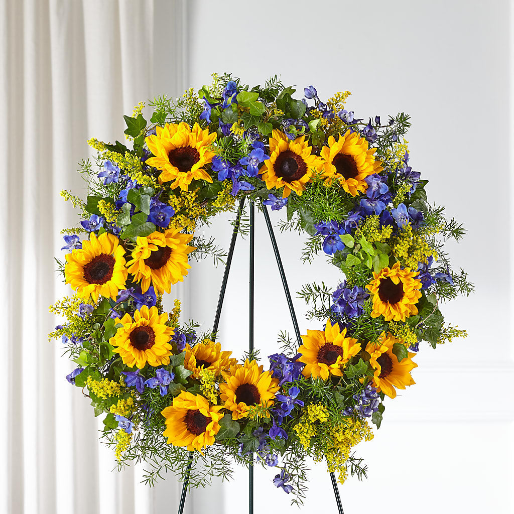 Bright Rays Wreath – Blossom And Brew Co, Menasha WI