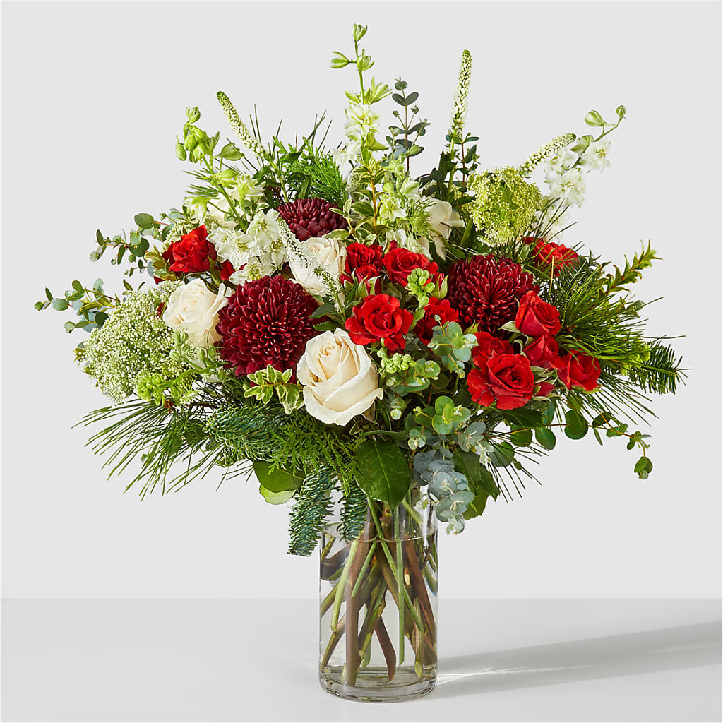 Favorite Traditions Bouquet – Blossom And Brew Co, Menasha WI