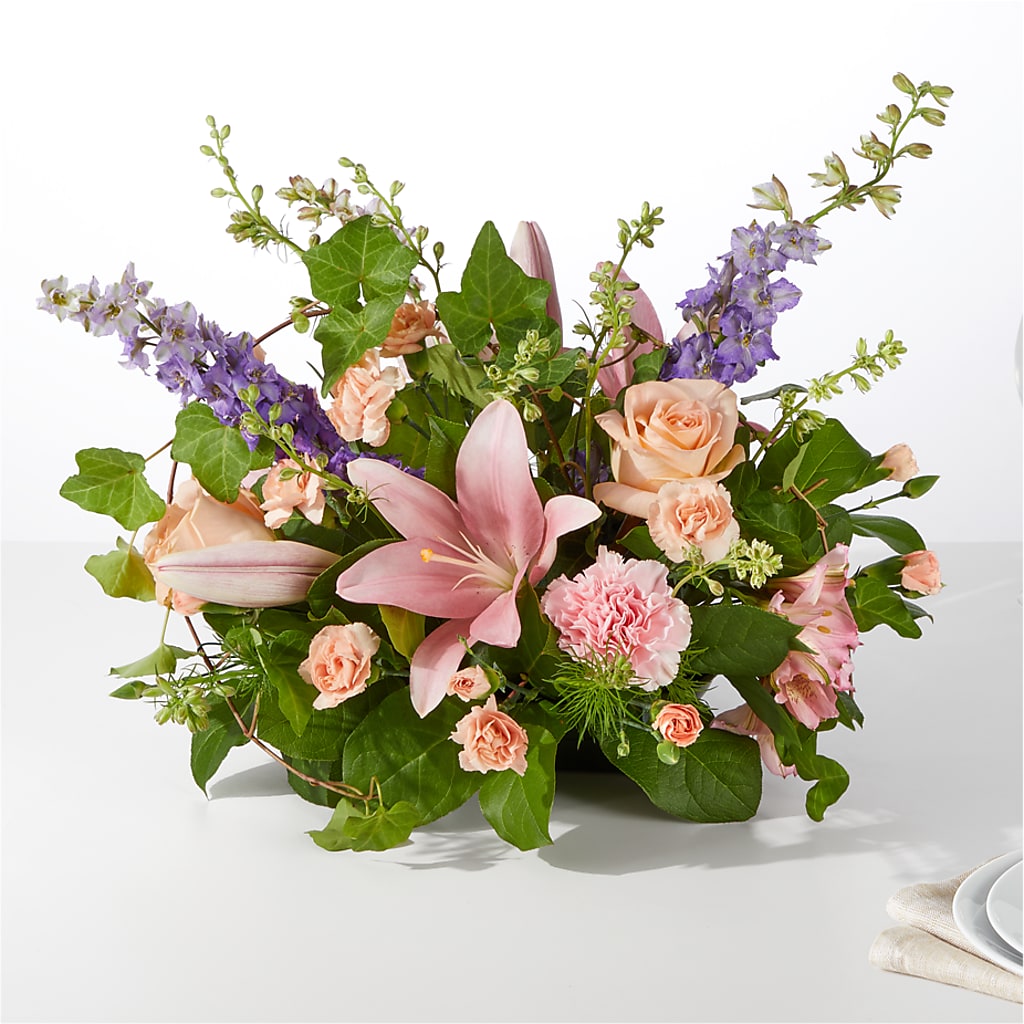 Blossom Time Centerpiece – Blossom And Brew Co, Menasha WI
