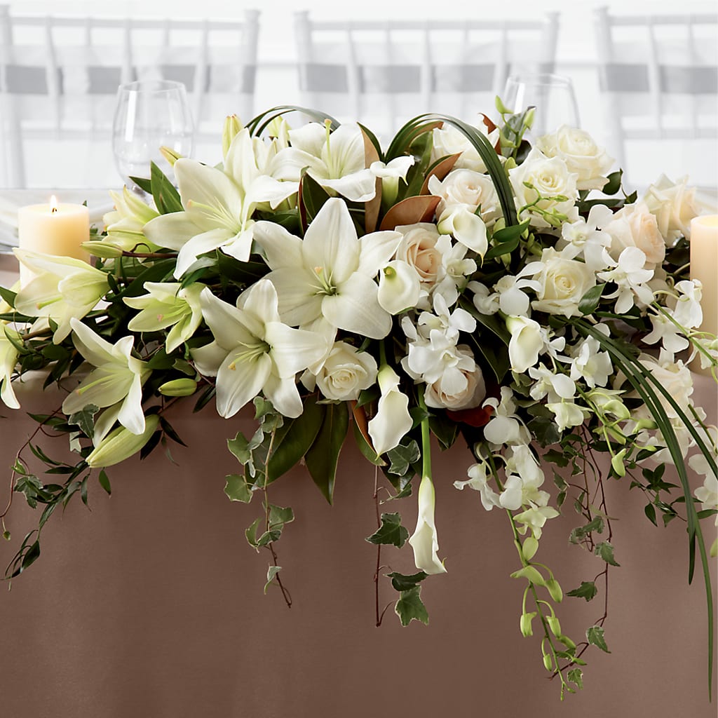 White Linen Arrangement – Blossom And Brew Co, Menasha WI