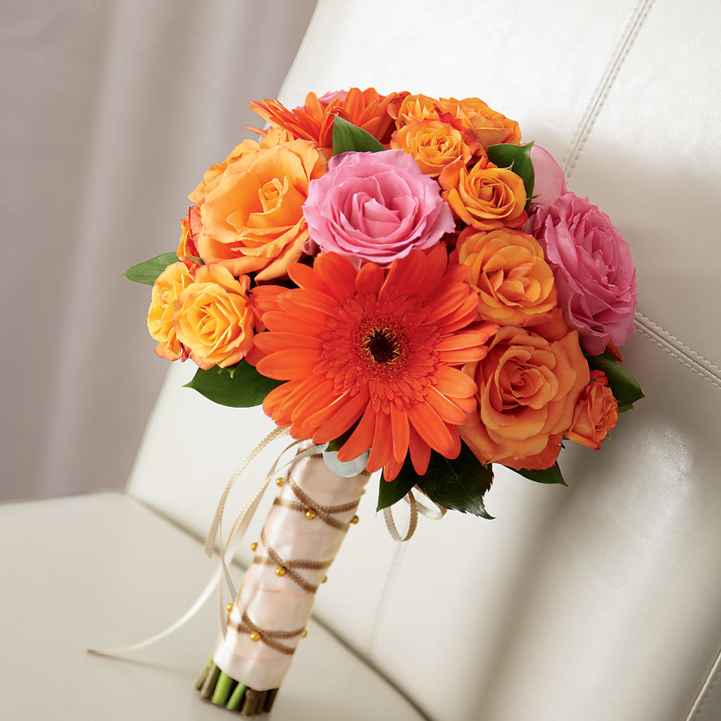 Lifetime of Love Bouquet – Blossom And Brew Co, Menasha WI
