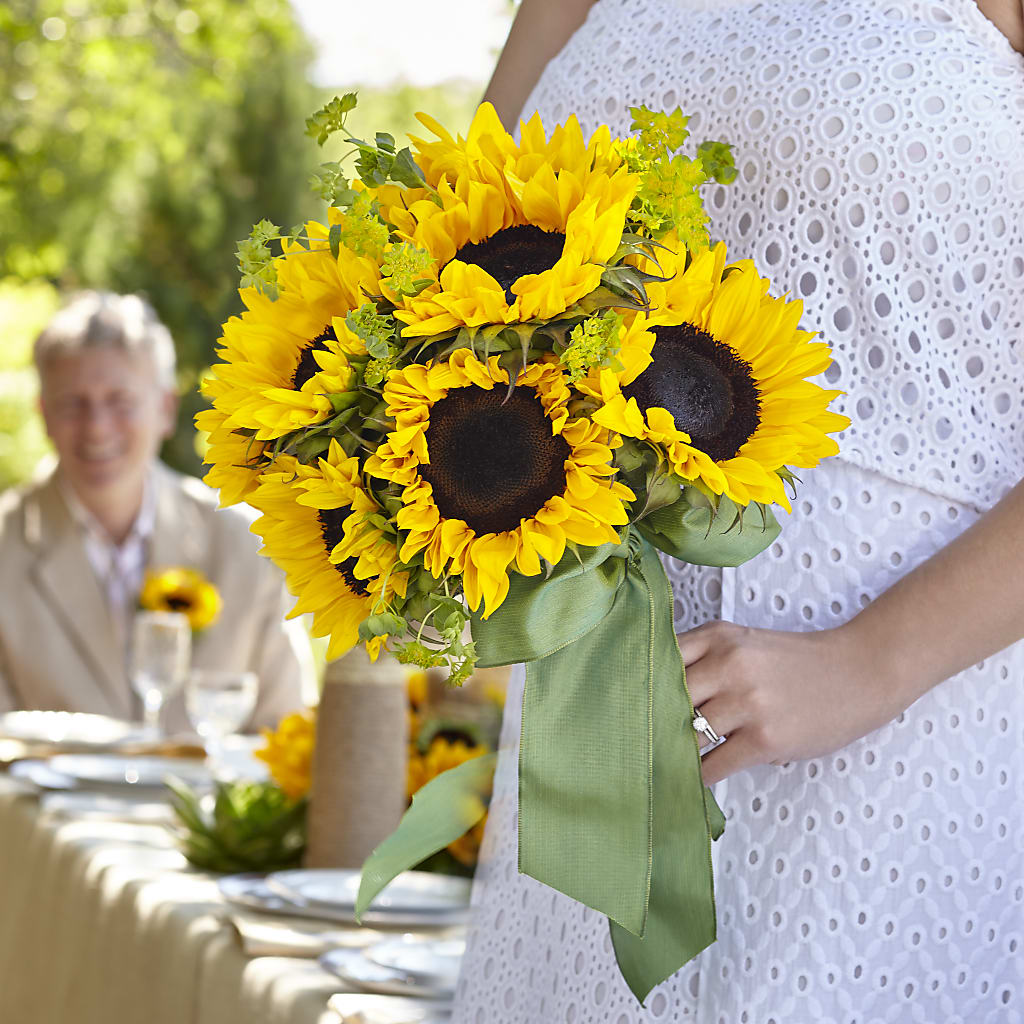 Free Spirit Bouquet – Blossom And Brew Co, Menasha WI