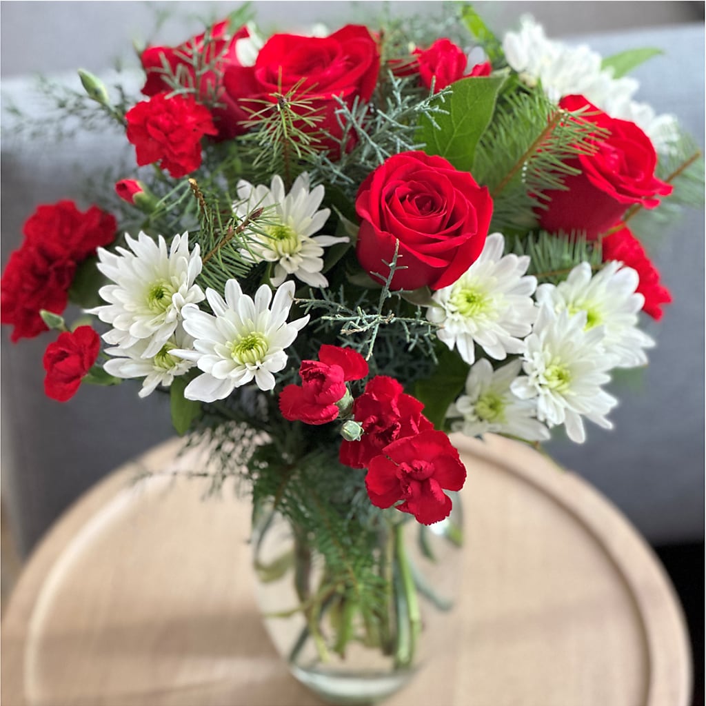 Seasonal Magic Bouquet –  Blossom And Brew Co, Menasha WI