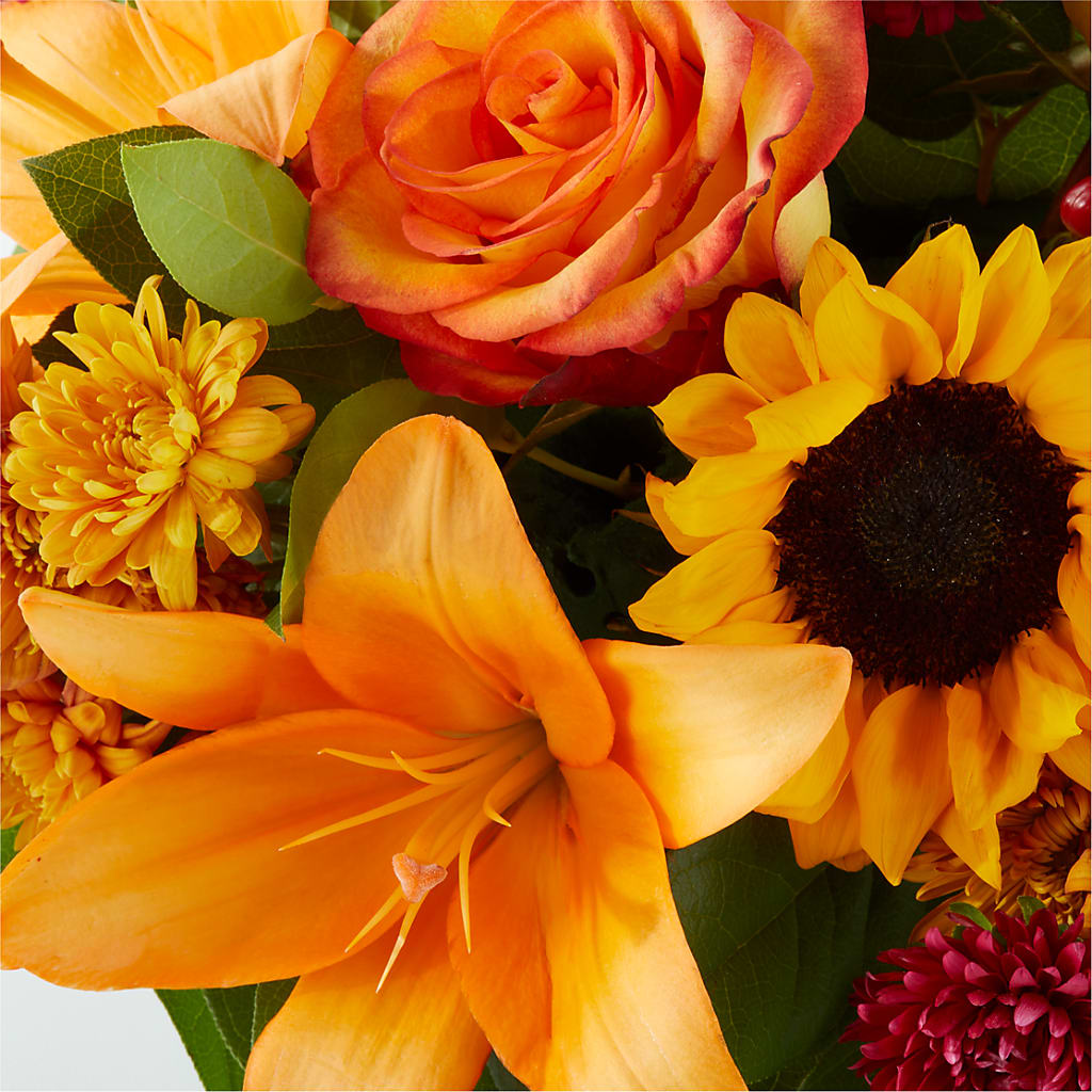 Grateful Centerpiece –  Blossom And Brew Co, Menasha WI