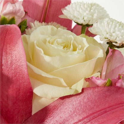 Piece of Cake Bouquet –  Blossom And Brew Co, Menasha WI