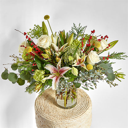 Berry & Bright Bouquet –  Blossom And Brew Co, Menasha WI
