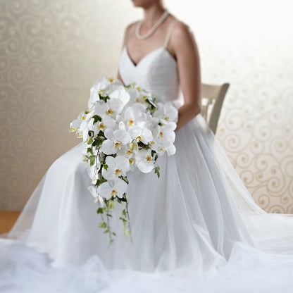 Classic White Bouquet –  Blossom And Brew Co, Menasha WI
