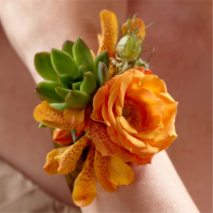 Irresistible Love Wrist Corsage –  Blossom And Brew Co, Menasha WI