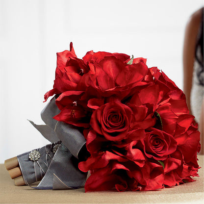 Heart's Happiness Bouquet –  Blossom And Brew Co, Menasha WI